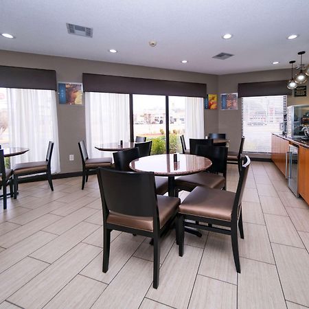 Best Western Airport Inn Pearl Esterno foto