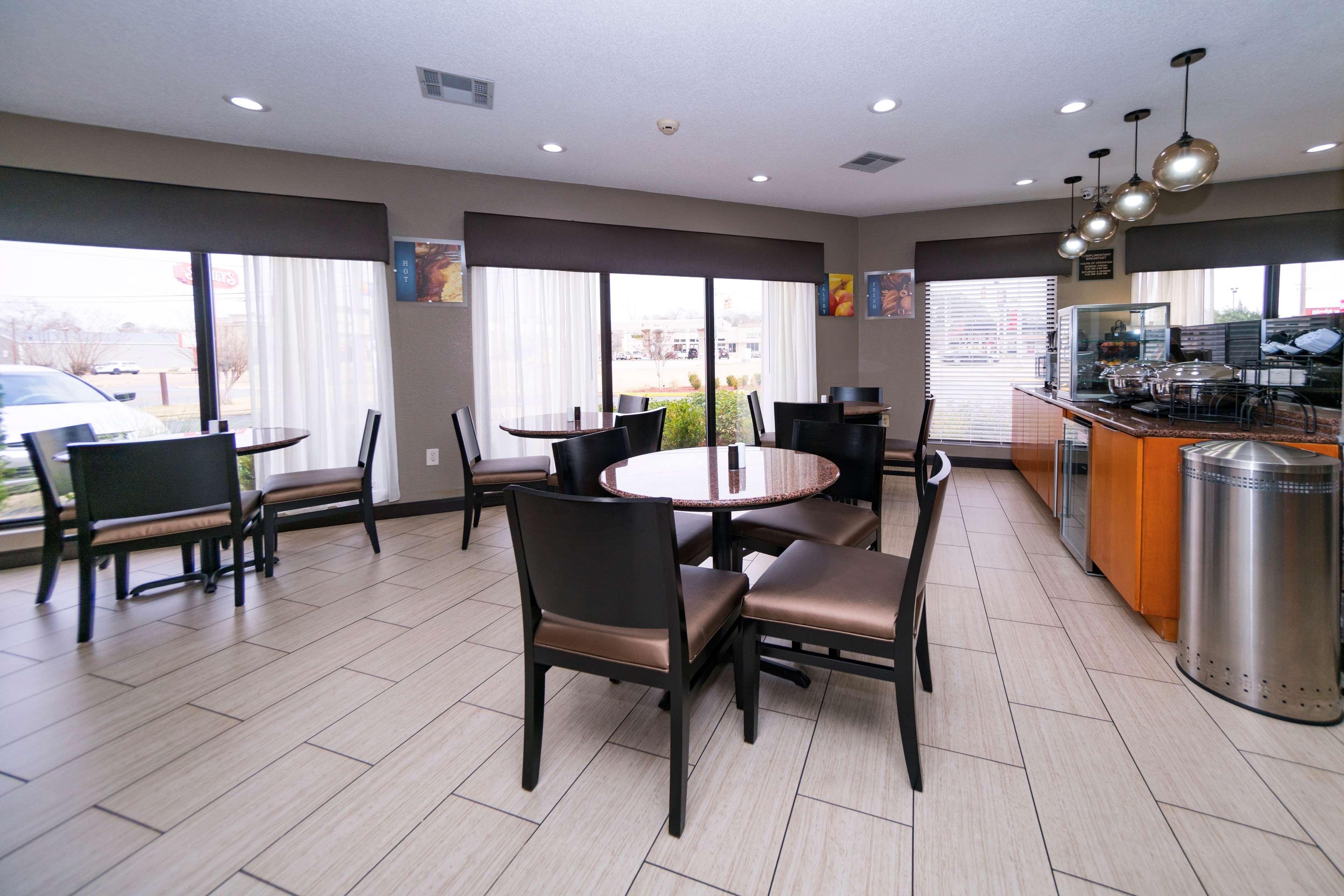 Best Western Airport Inn Pearl Esterno foto