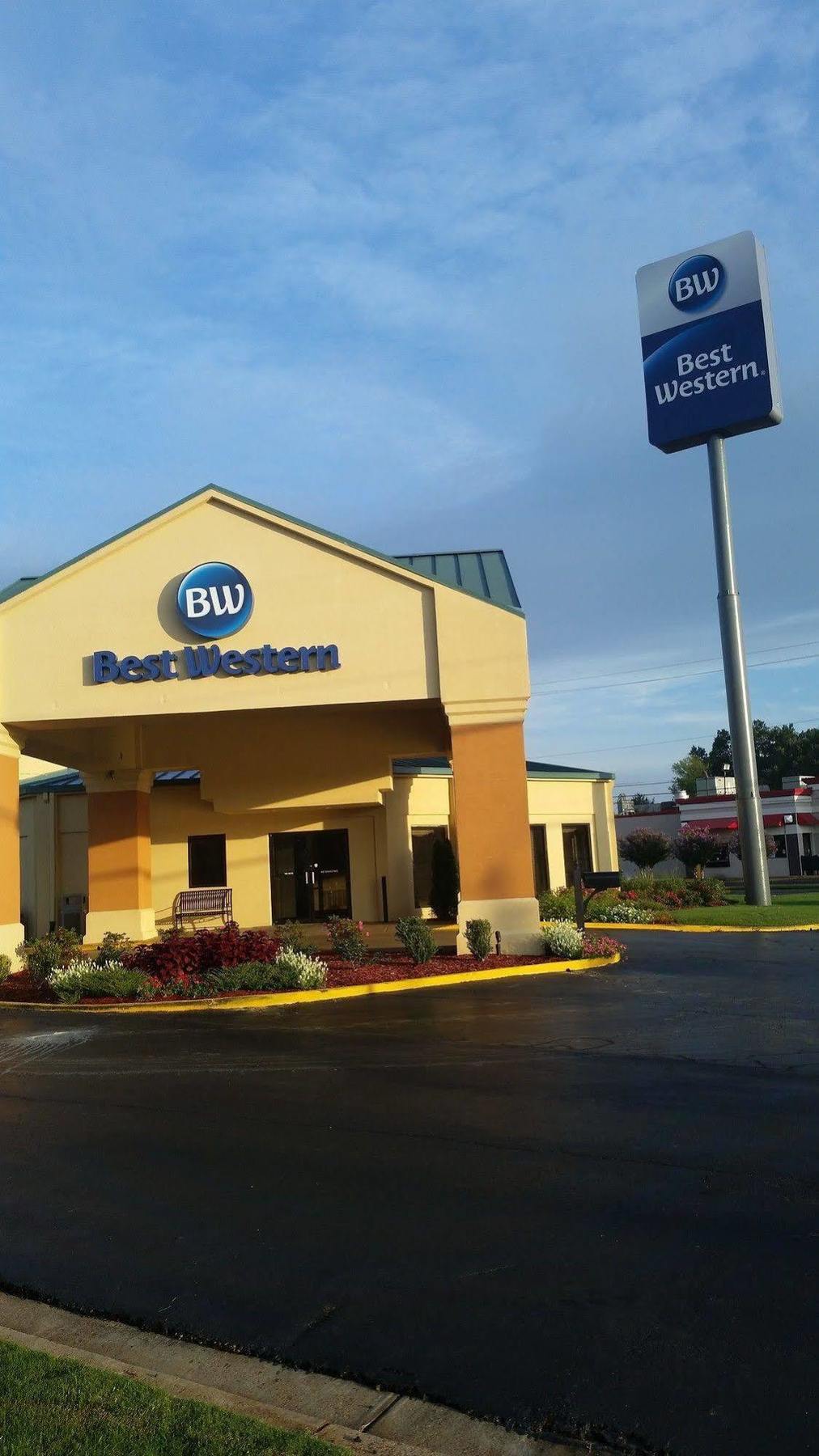 Best Western Airport Inn Pearl Esterno foto