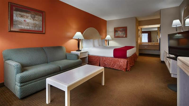 Best Western Airport Inn Pearl Esterno foto